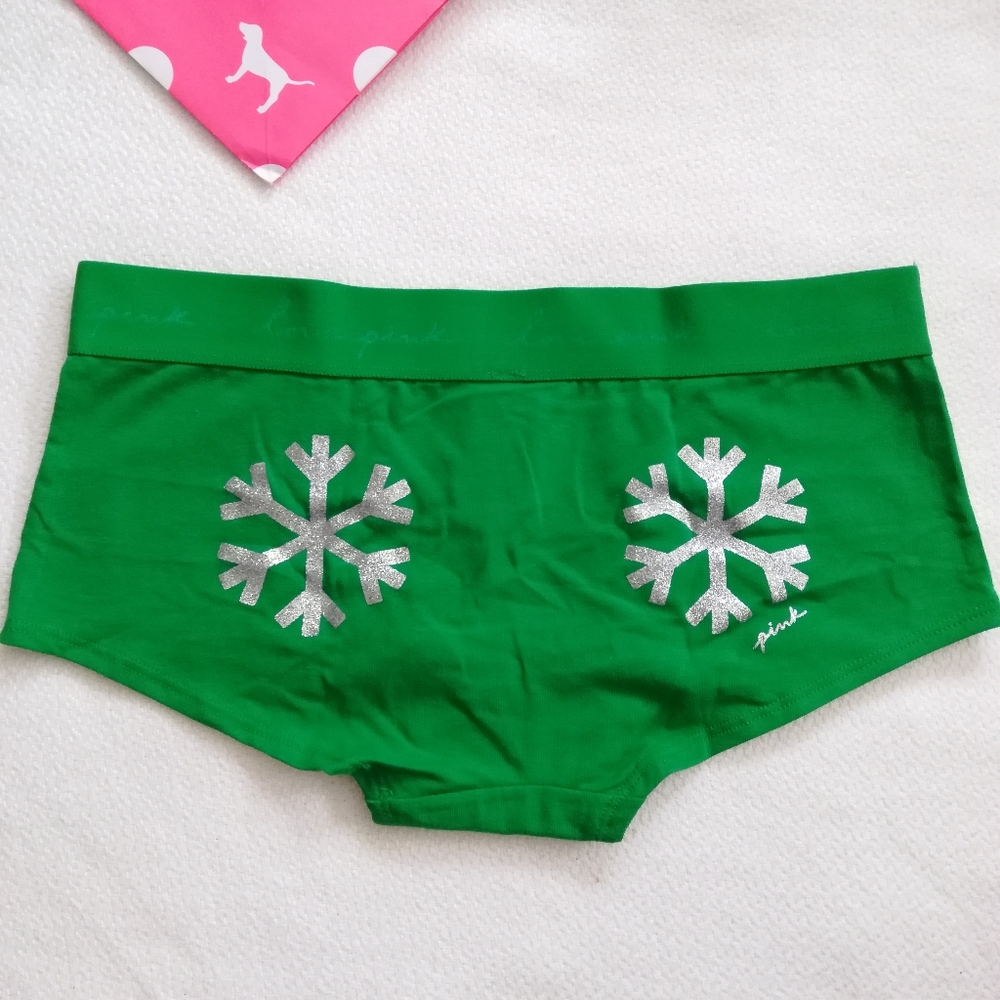 Nwt VS PINK Logo Boyshorts Panties medium new Christmas snowflake holiday winter